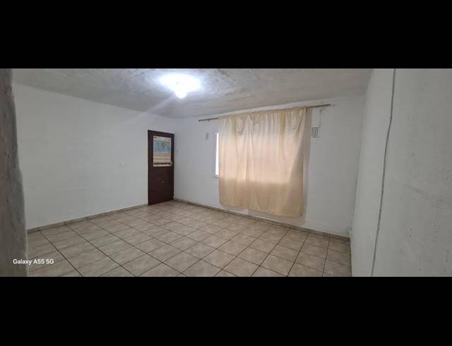 2 BEDROOM APARTMENT FOR SALE IN SUNFORD